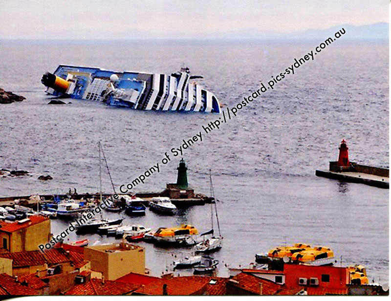 Italy - Giglio Porto Lighthouses (+ Cruise ship Costa Concordia)