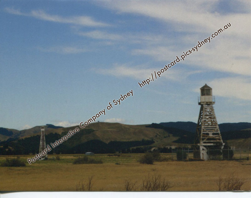 New Zealand Lighthouse - Napier Range Front & Rear